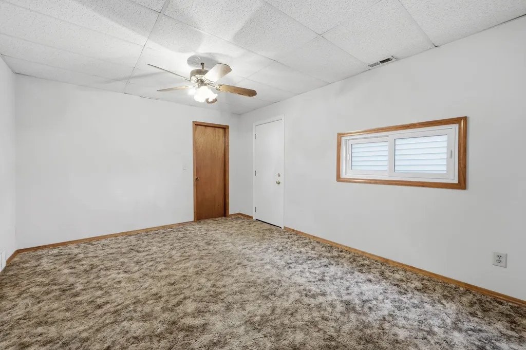 1904 W 32nd Street S Wichita KS 67217-2031