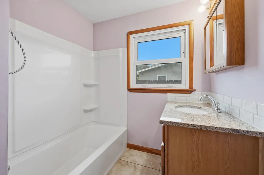 1904 W 32nd Street S Wichita KS 67217-2031