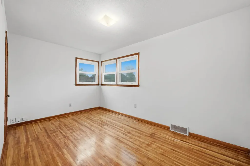 1904 W 32nd Street S Wichita KS 67217-2031