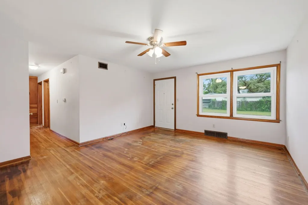 1904 W 32nd Street S Wichita KS 67217-2031