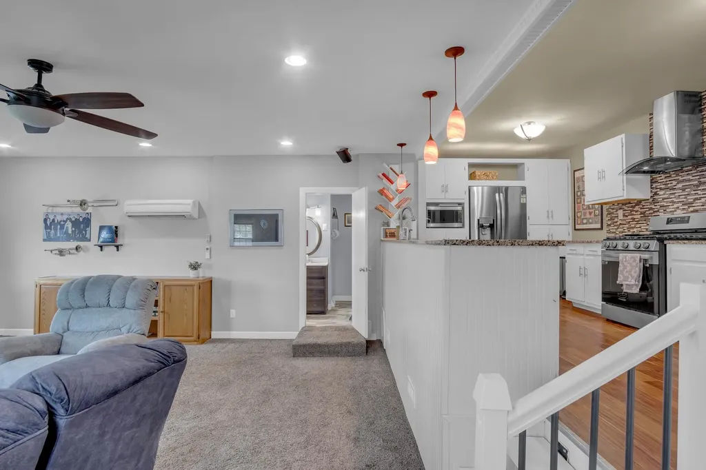 627 S Poplar Newton KS 67114