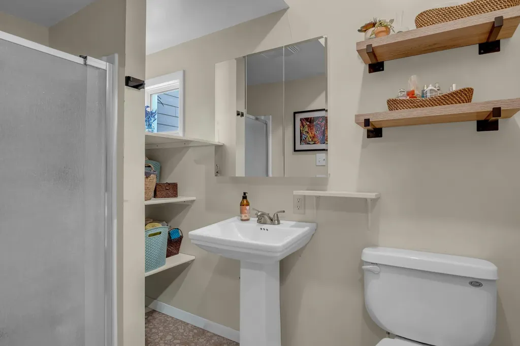 627 S Poplar Newton KS 67114