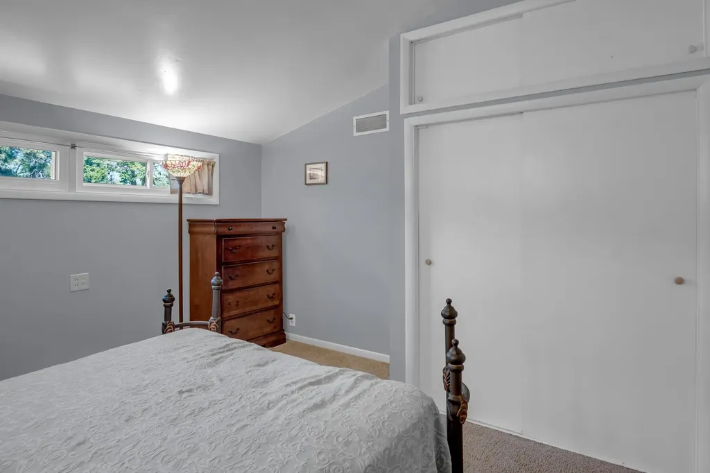 627 S Poplar Newton KS 67114