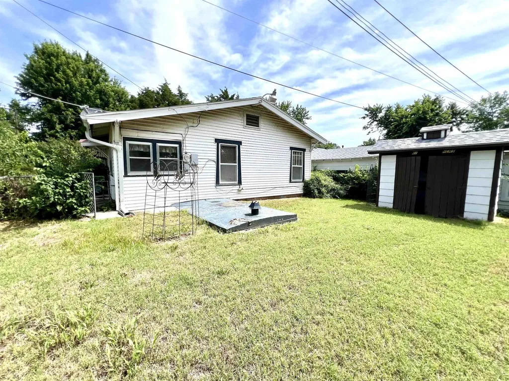 211 W Linden Arkansas City KS 67005