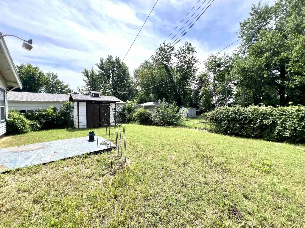 211 W Linden Arkansas City KS 67005