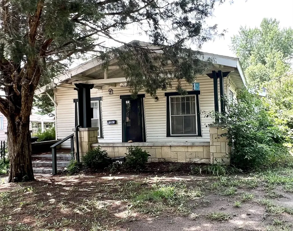 211 W Linden Arkansas City KS 67005