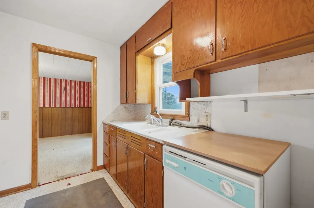 1312 W Regal Wichita KS 67217