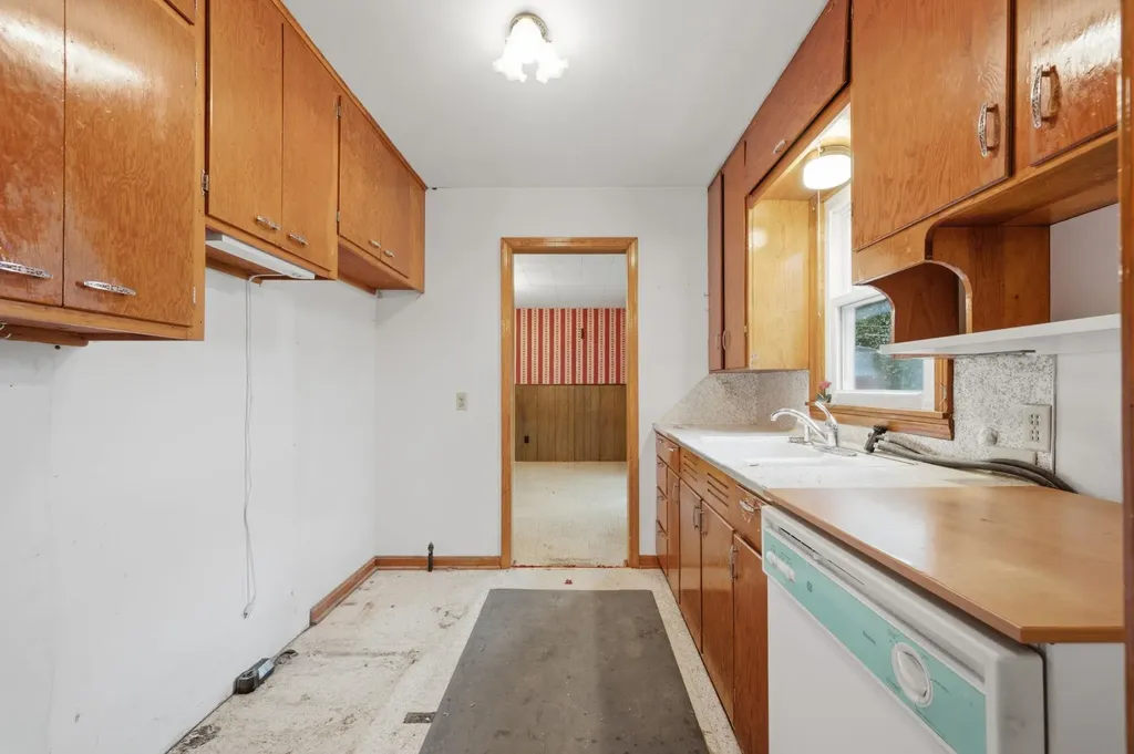 1312 W Regal Wichita KS 67217