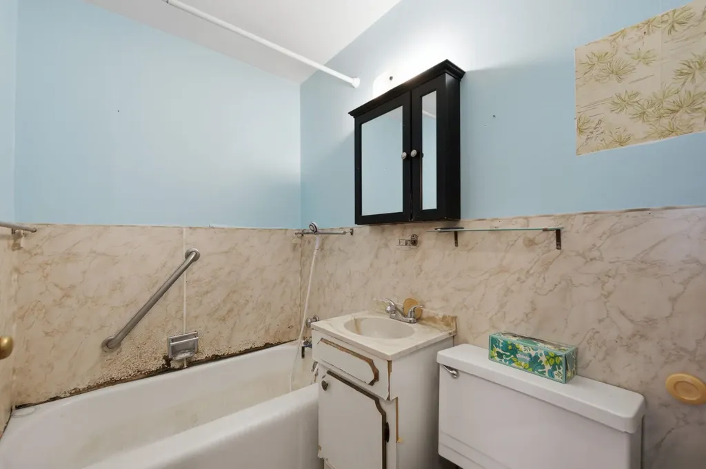 1312 W Regal Wichita KS 67217