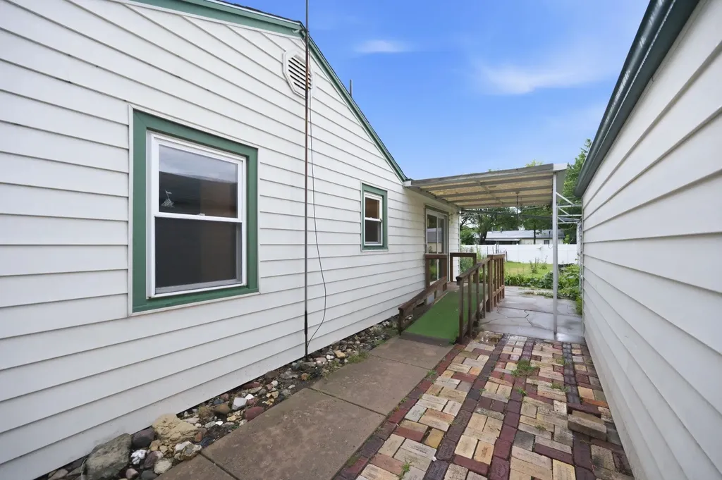 1312 W Regal Wichita KS 67217