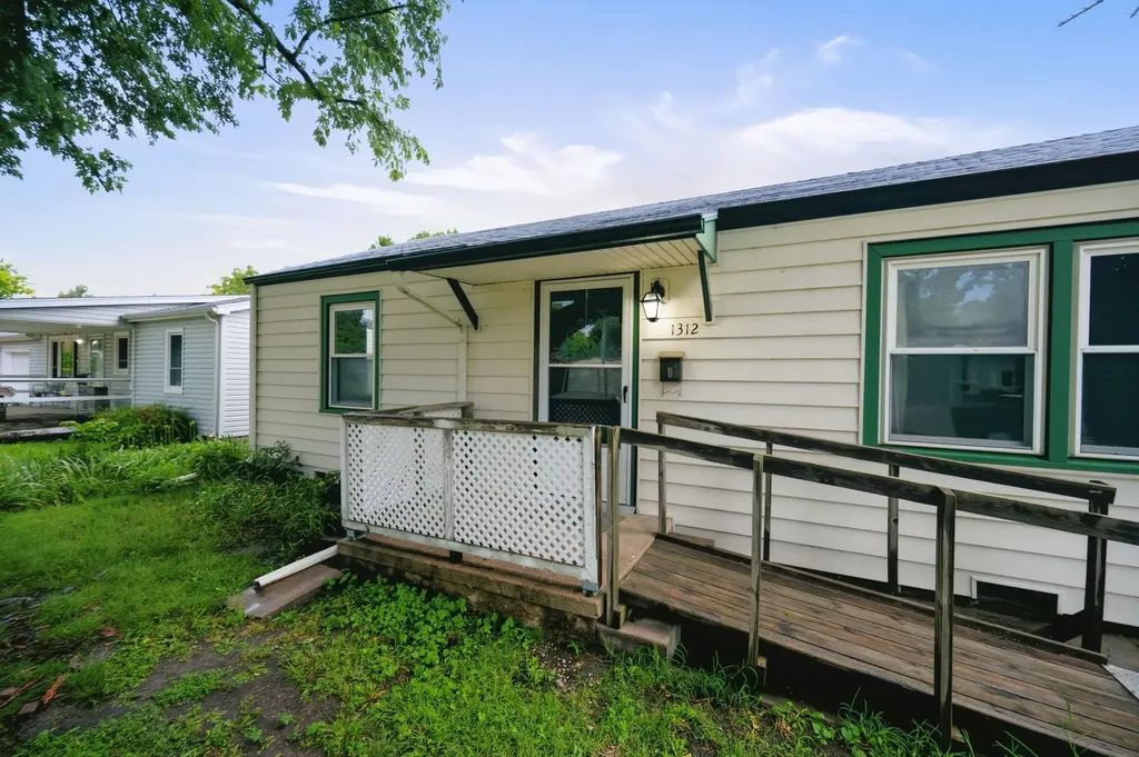 1312 W Regal Wichita KS 67217