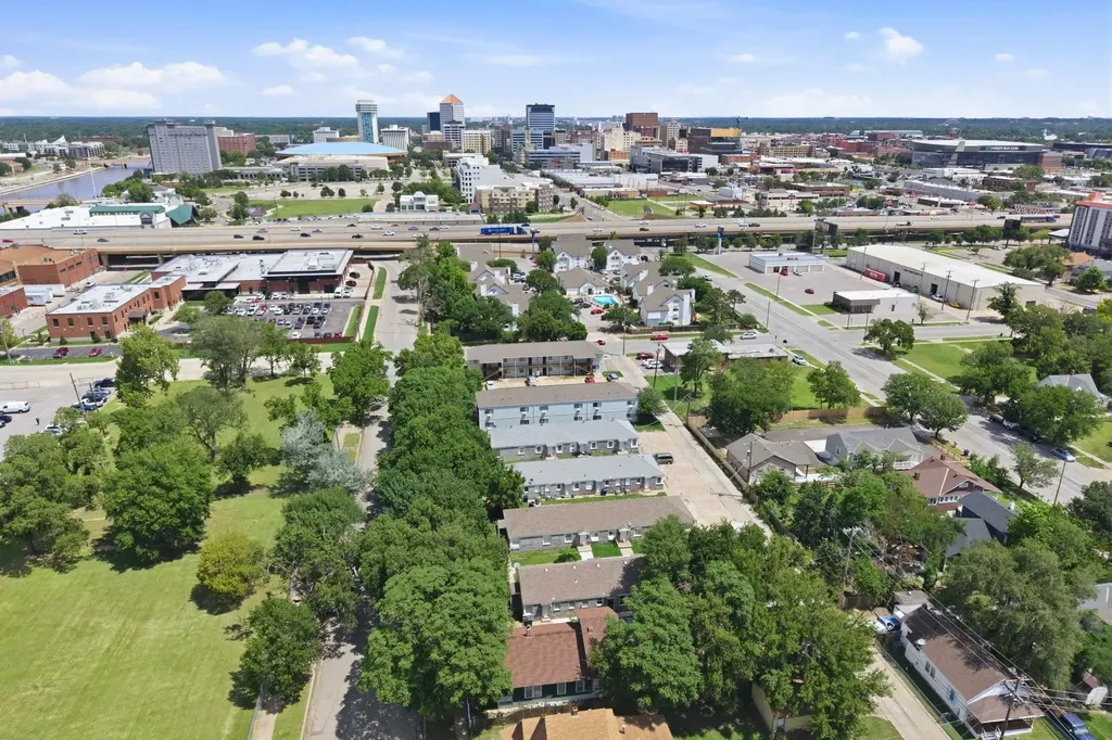 828 S Water Street Wichita KS 67213