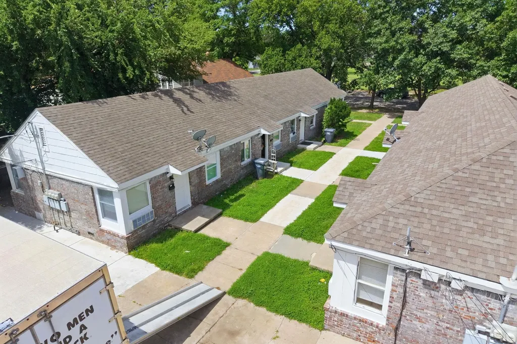828 S Water Street Wichita KS 67213