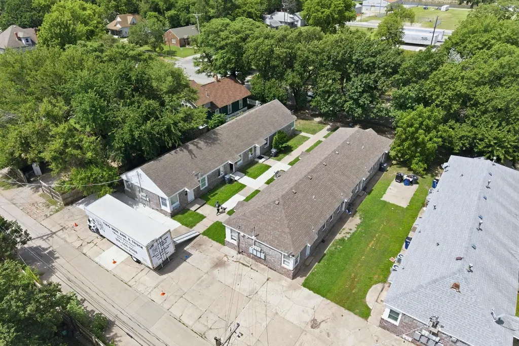 828 S Water Street Wichita KS 67213