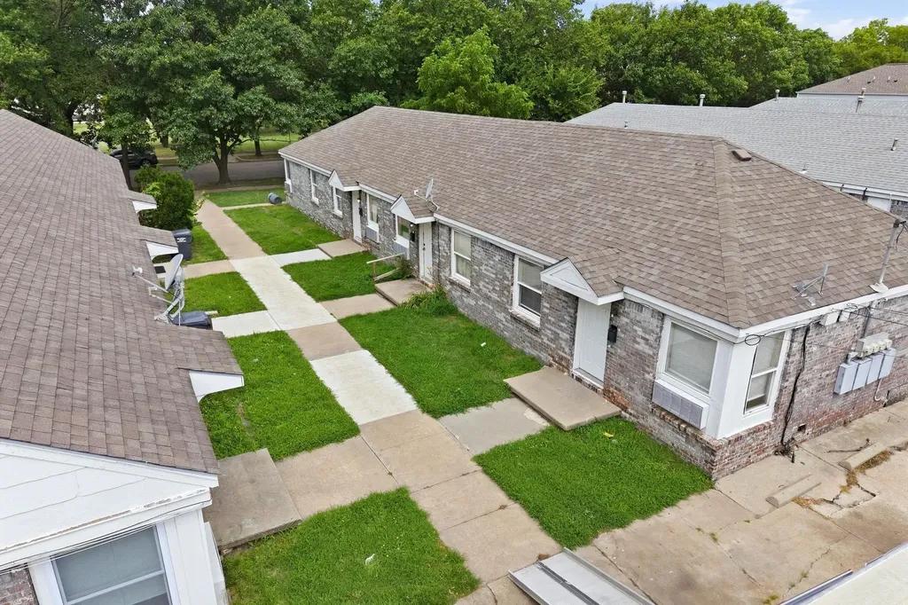 828 S Water Street Wichita KS 67213