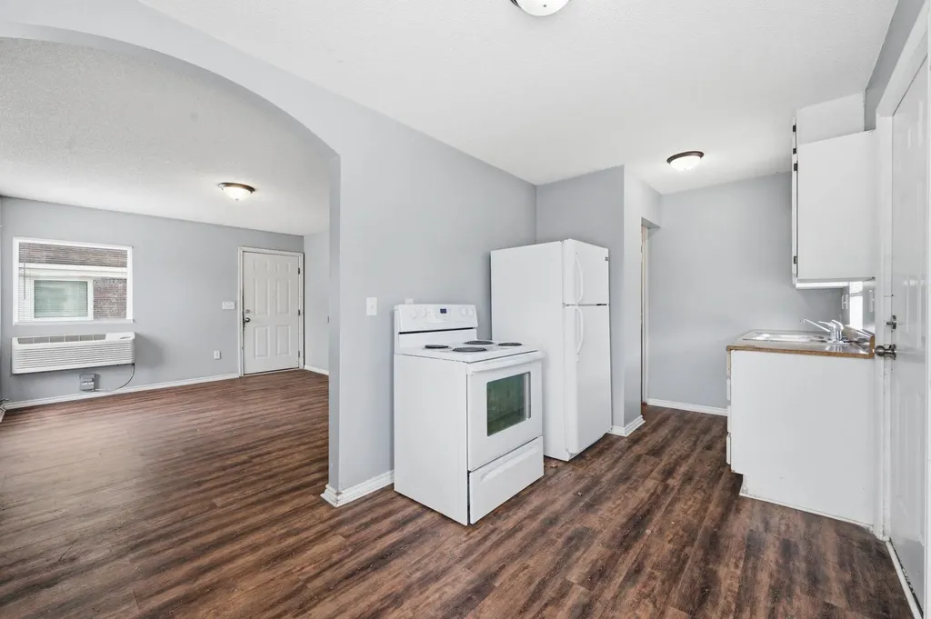 828 S Water Street Wichita KS 67213
