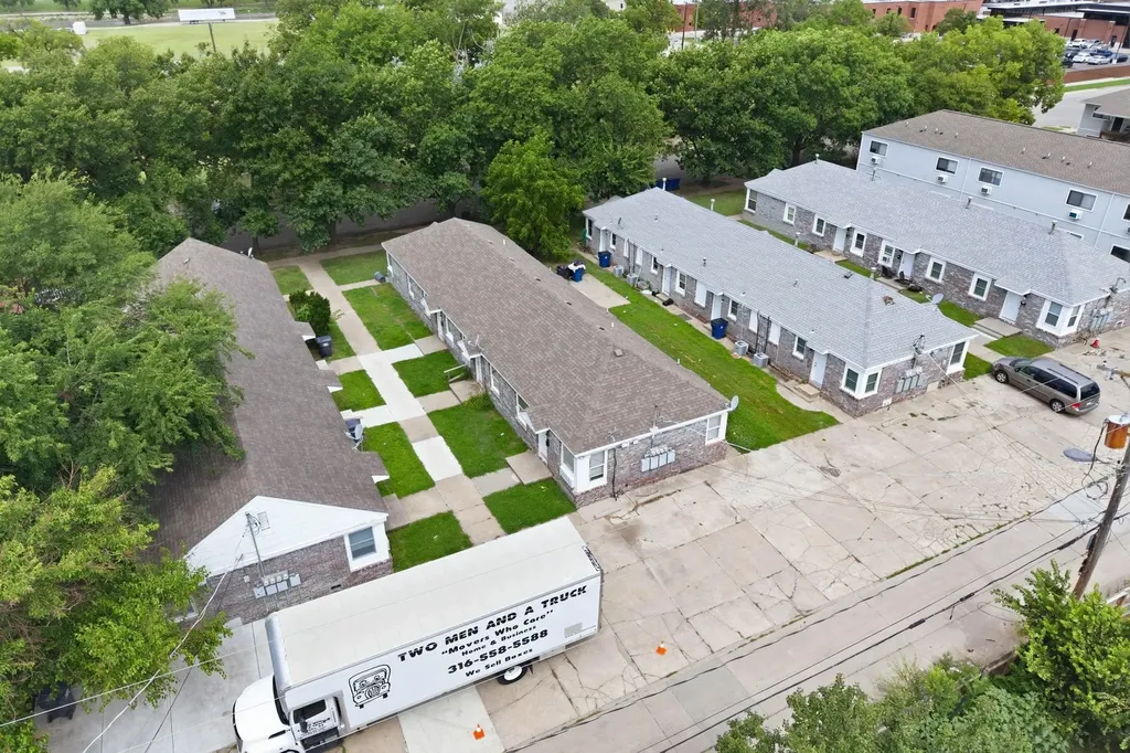 824 S Water Street Wichita KS 67213