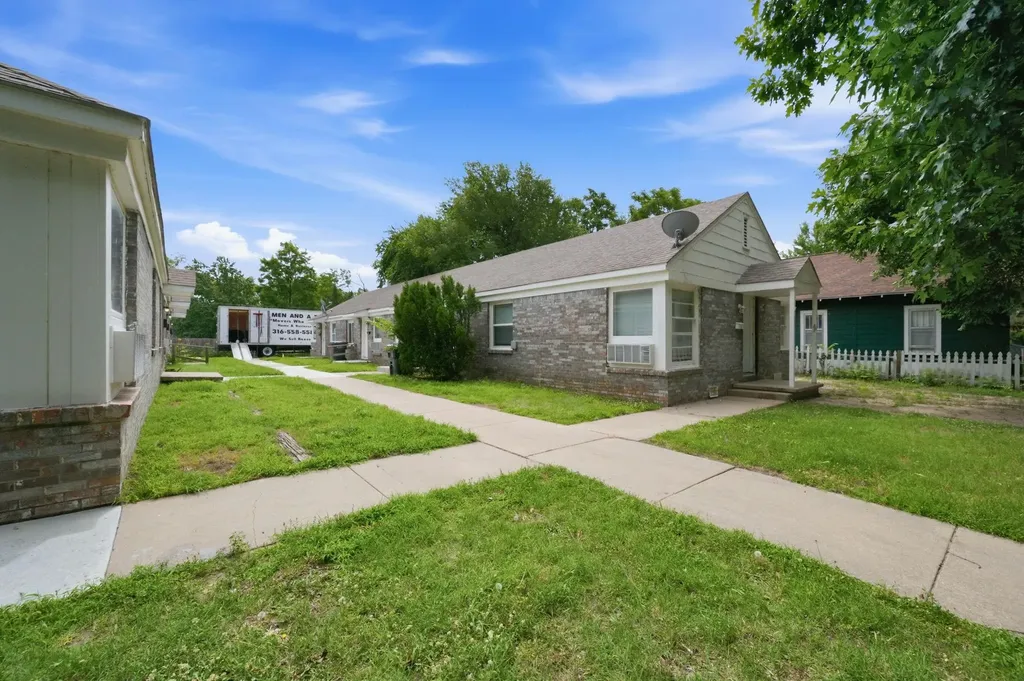 824 S Water Street Wichita KS 67213