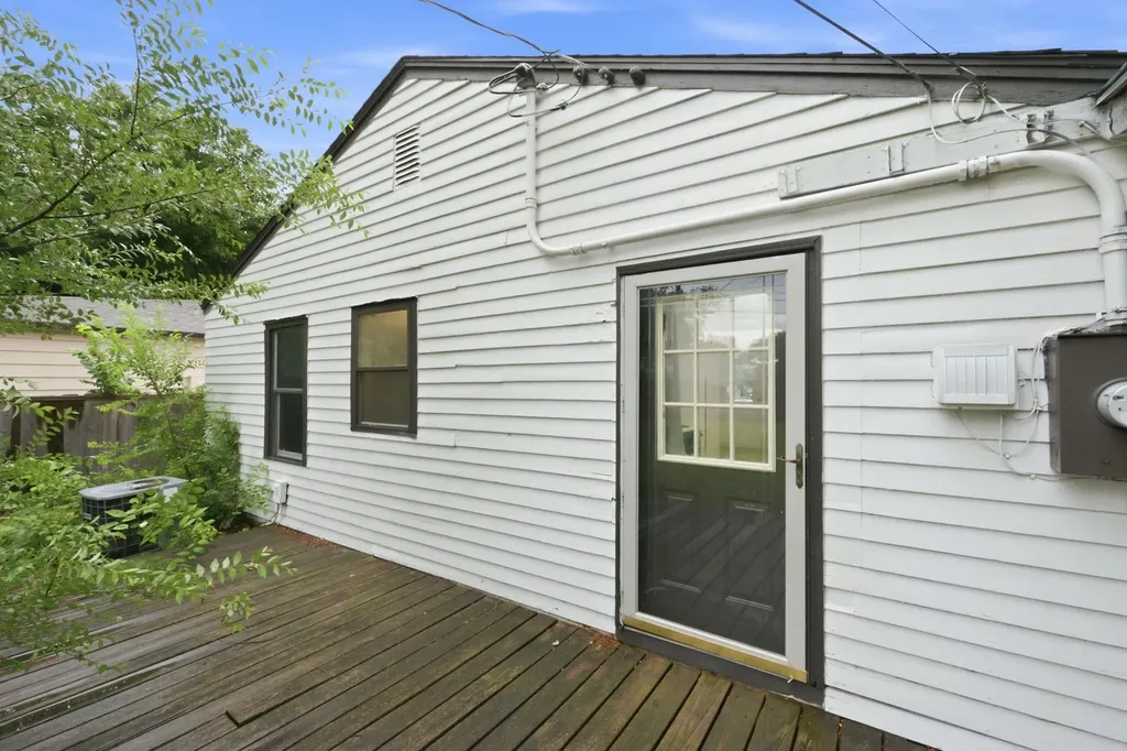 5732 E Castle Drive Wichita KS 67218