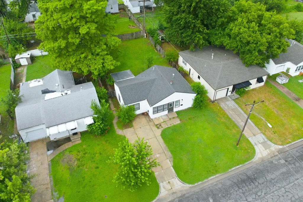5732 E Castle Drive Wichita KS 67218