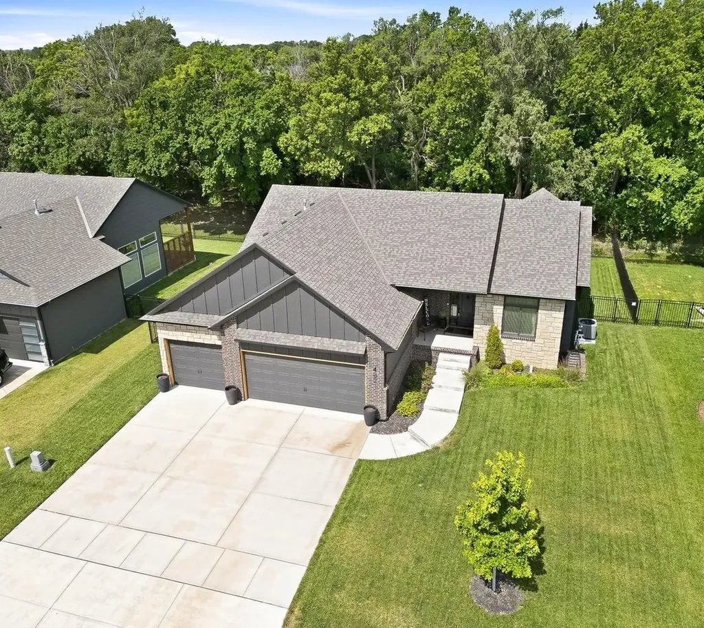 4821 N Peregrine Street Wichita KS 67219