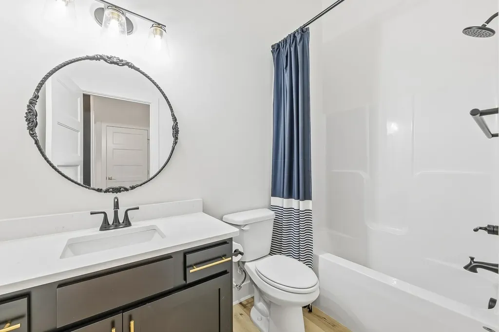 4821 N Peregrine Street Wichita KS 67219