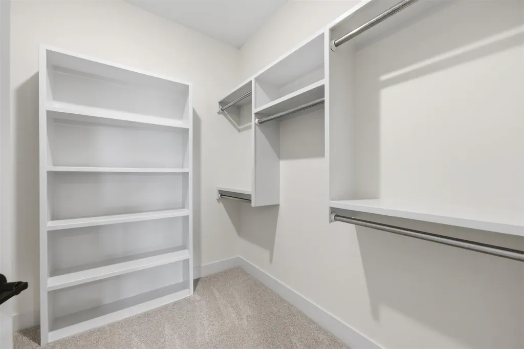 614 E Elmwood Street Park City KS 67147-1124
