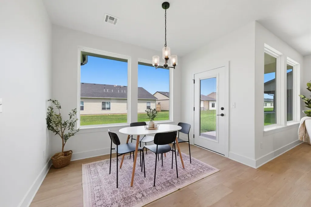 520 E Elmwood Street Park City KS 67147-1124