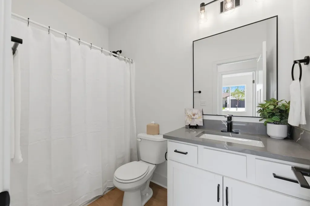520 E Elmwood Street Park City KS 67147-1124