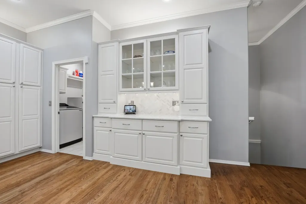 1362 N Hickory Creek Wichita KS 67235