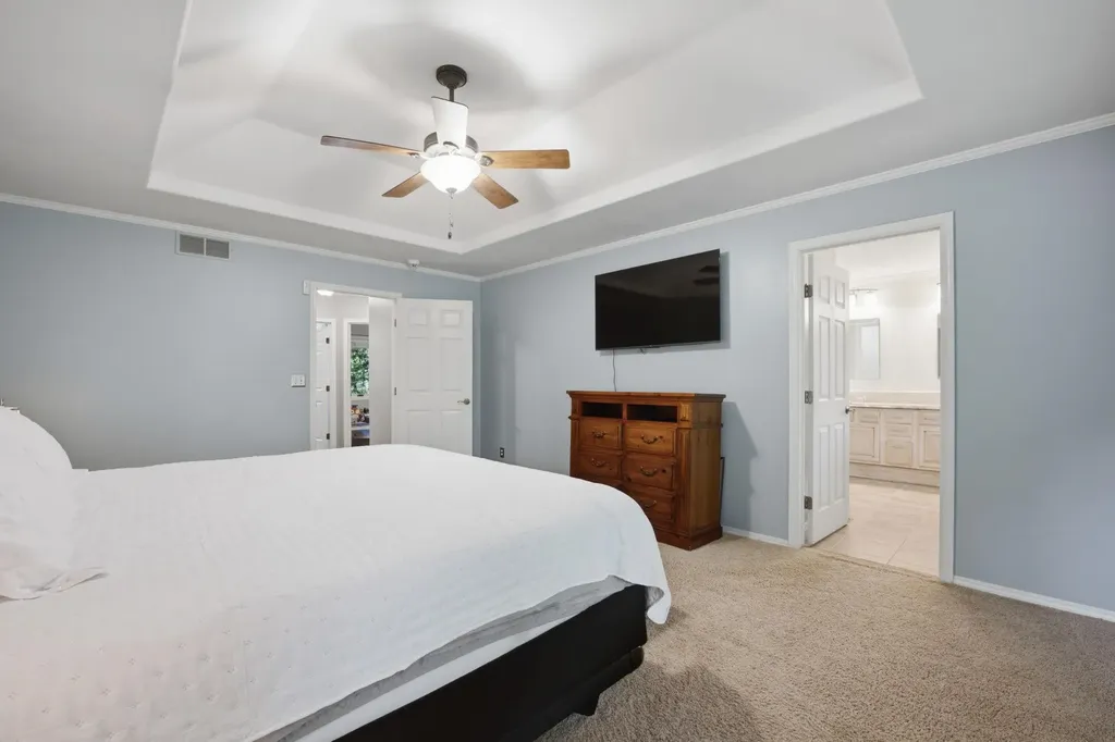 1362 N Hickory Creek Wichita KS 67235