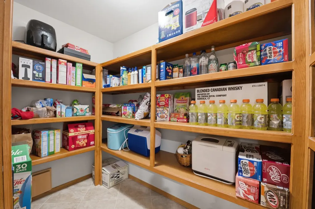 1362 N Hickory Creek Wichita KS 67235