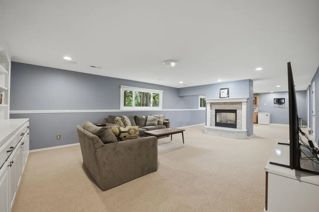 1362 N Hickory Creek Wichita KS 67235