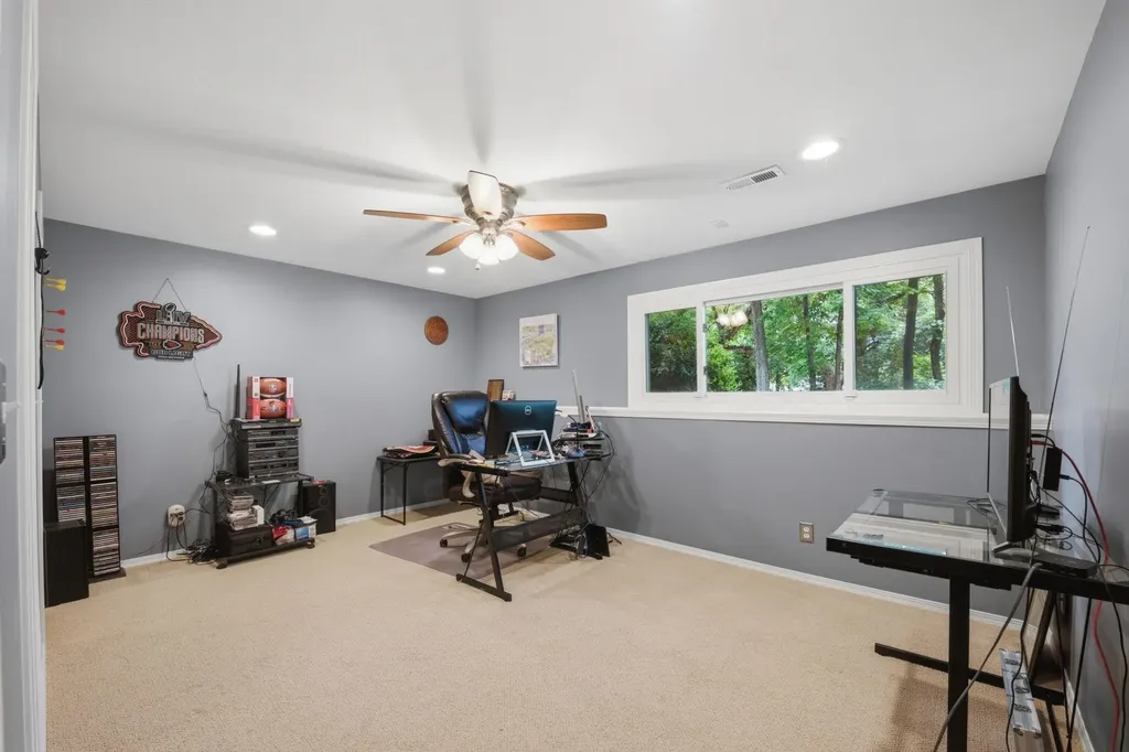 1362 N Hickory Creek Wichita KS 67235