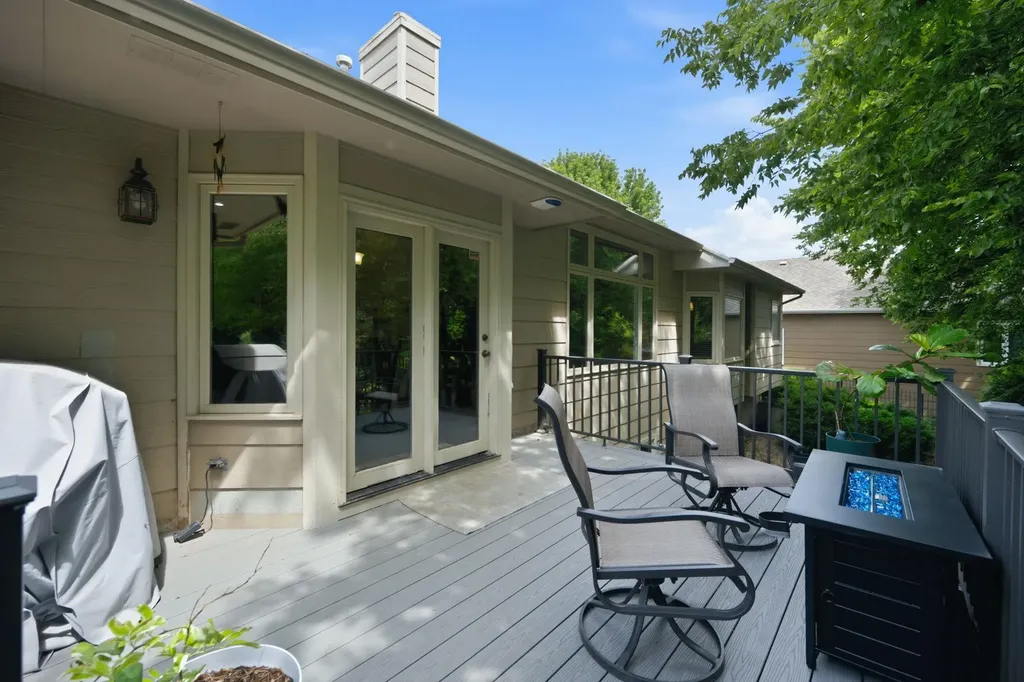1362 N Hickory Creek Wichita KS 67235