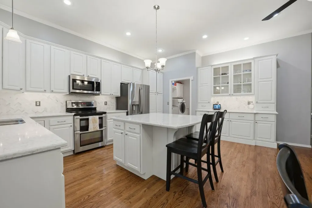 1362 N Hickory Creek Wichita KS 67235
