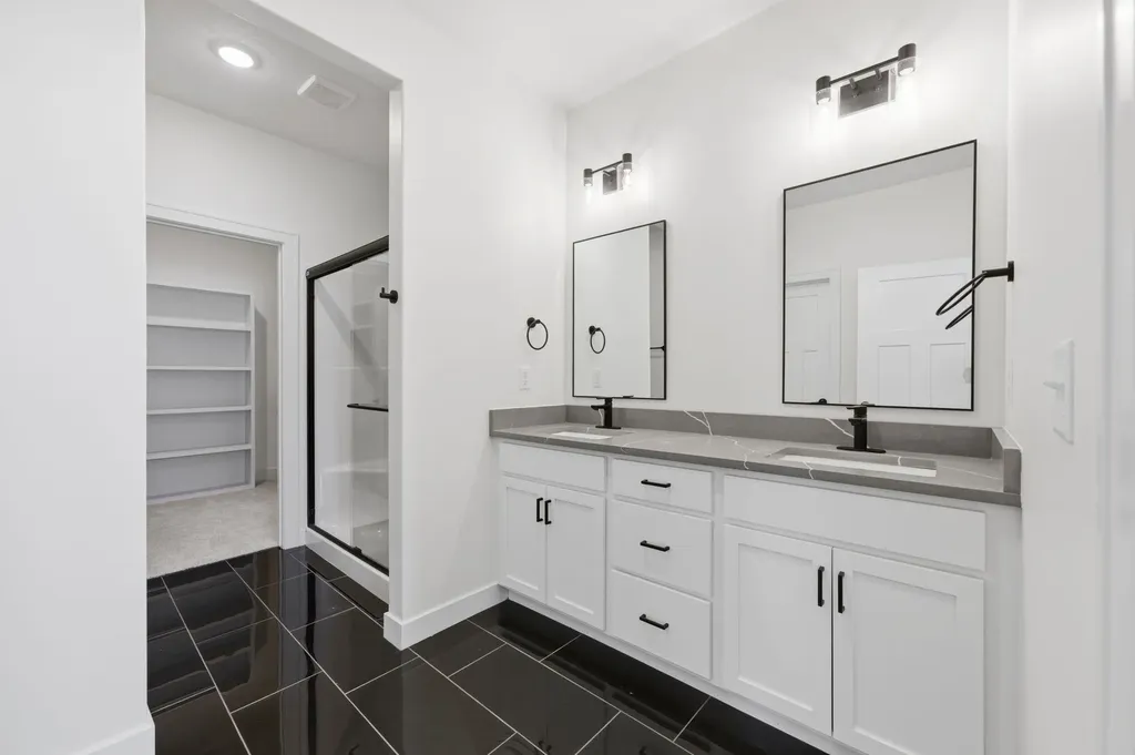 514 E Elmwood Street Park City KS 67147-1124
