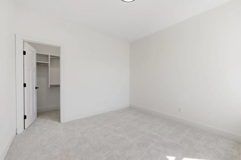 514 E Elmwood Street Park City KS 67147-1124