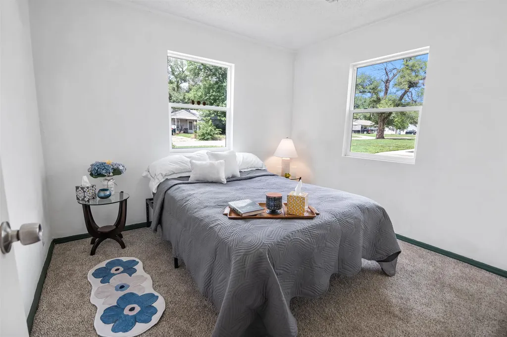 1309 E Charleston Drive Park City KS 67219
