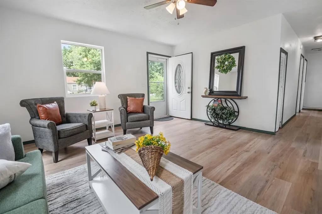 1309 E Charleston Drive Park City KS 67219