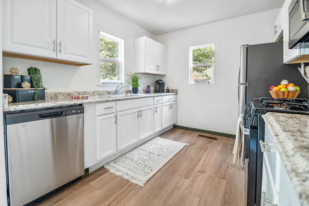 1309 E Charleston Drive Park City KS 67219
