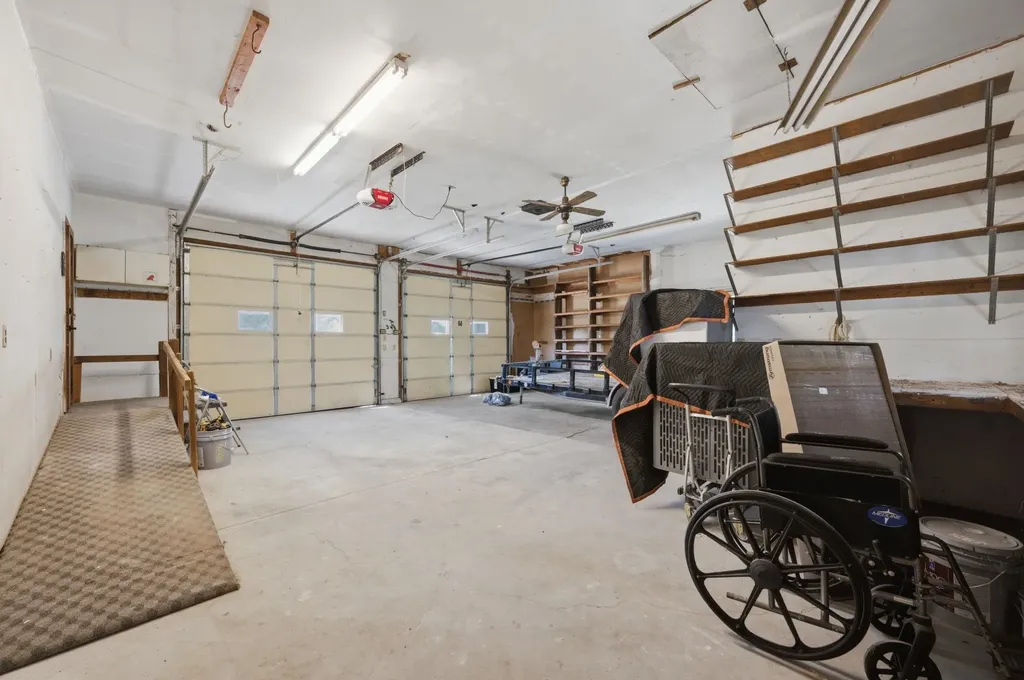 2343 S Crest Street Wichita KS 67207