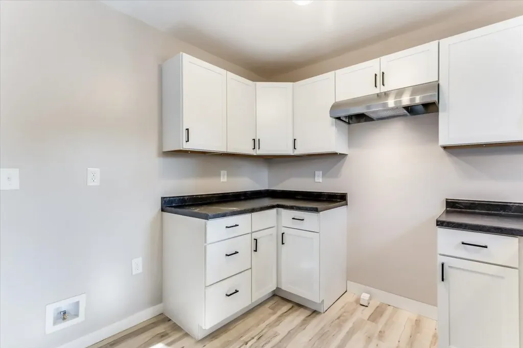 1727 N NE Parkway Wichita KS 67208