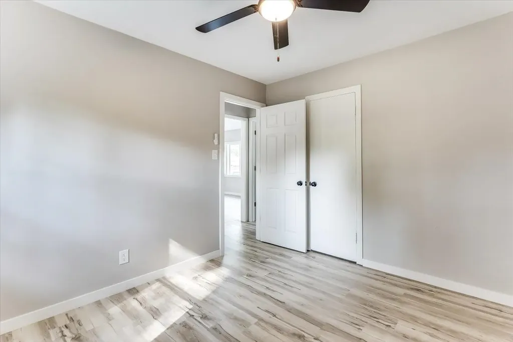 1727 N NE Parkway Wichita KS 67208