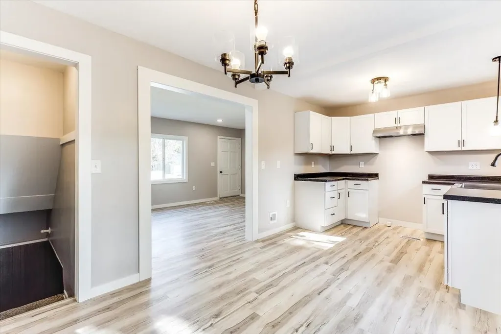 1727 N NE Parkway Wichita KS 67208