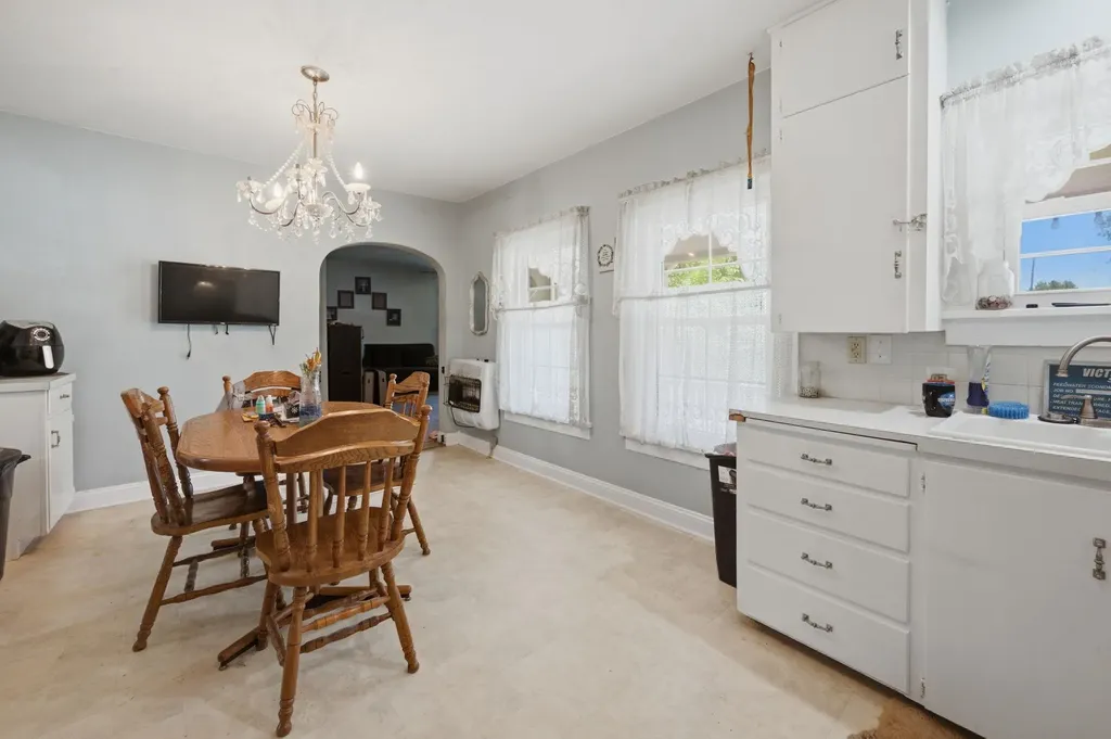 611 N St Nicholas Eureka KS 67045