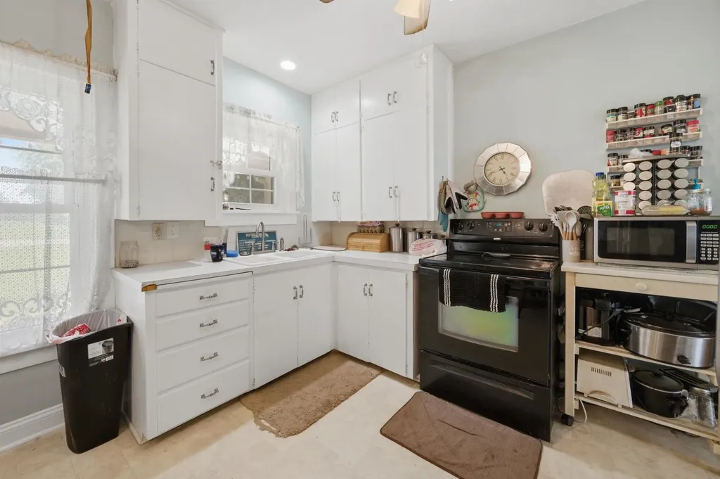 611 N St Nicholas Eureka KS 67045