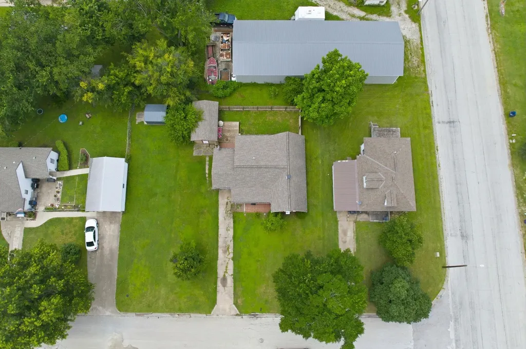 611 N St Nicholas Eureka KS 67045