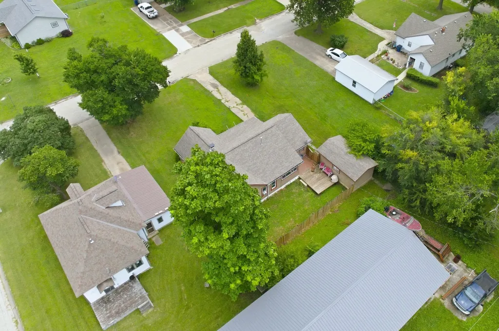611 N St Nicholas Eureka KS 67045