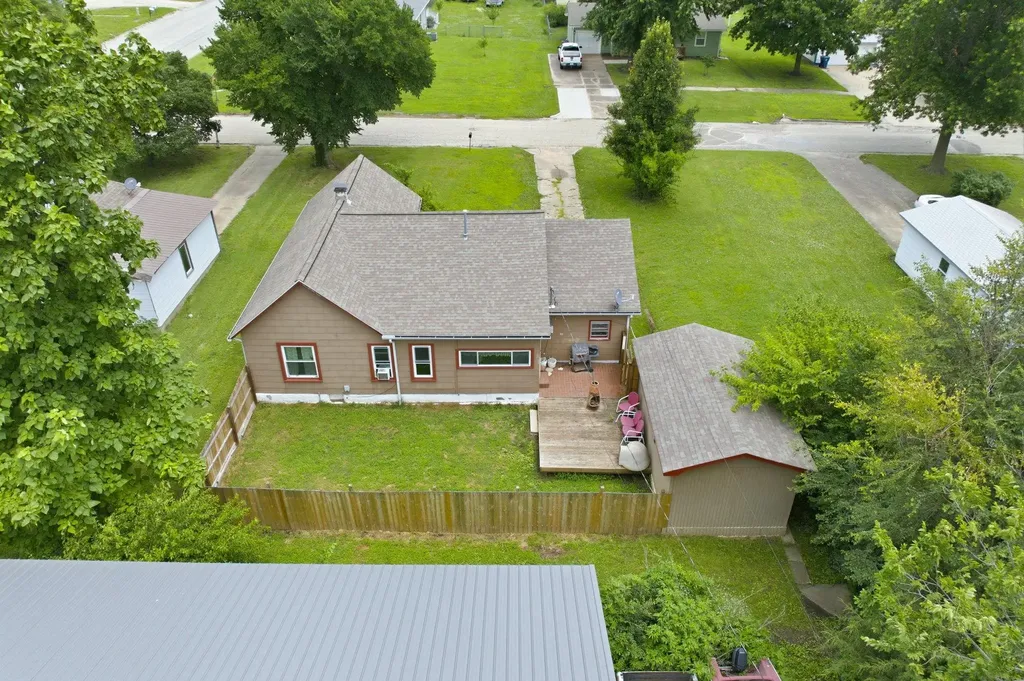 611 N St Nicholas Eureka KS 67045
